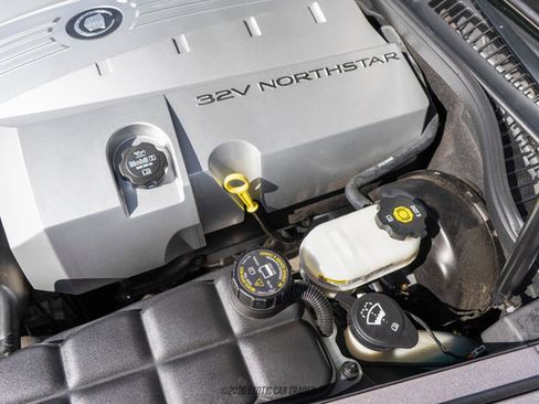 Used 2004 Cadillac XLR image 26