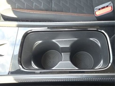 Used 2023 Nissan Kicks SR image 20