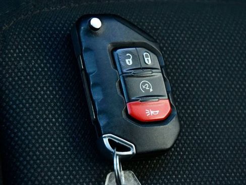 Used 2020 Jeep Wrangler Unlimited Sport S image 27