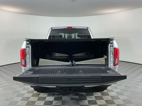 Used 2018 Ford F150 Lariat w/ Equipment Group 502A Luxury AWD/4WD image 7