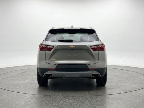 Used 2025 Chevrolet Blazer LT FWD image 7