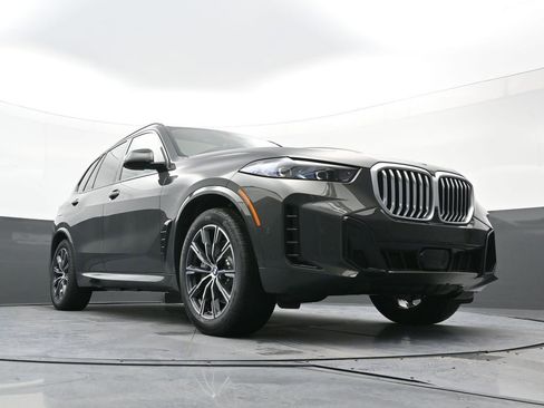 New 2026 BMW X5 xDrive50e w/ M Sport Package AWD/4WD image 24