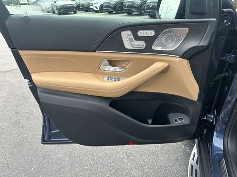 New 2026 Mercedes-Benz GLS 450 4MATIC image 10