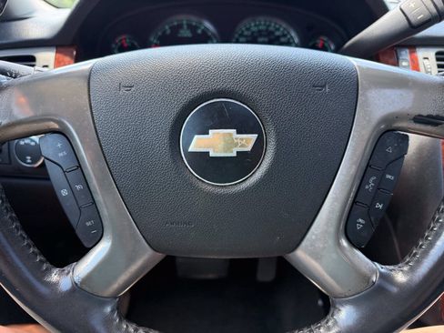 Used 2010 Chevrolet Tahoe LTZ AWD/4WD image 11