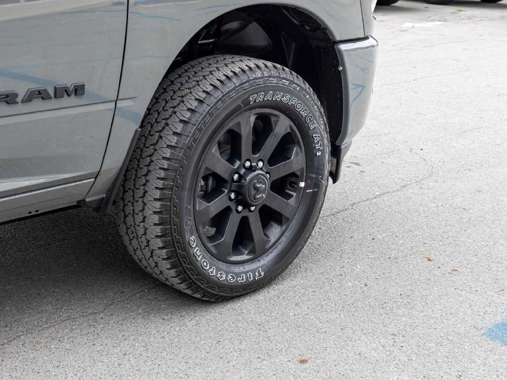 New 2026 RAM 3500 Big Horn AWD/4WD image 8