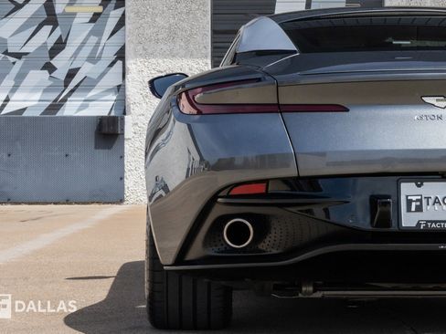 Used 2017 Aston Martin DB11 V12 image 14