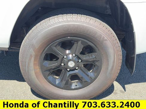 Used 2023 Toyota 4Runner SR5 Premium w/ Moonroof Package AWD/4WD image 29