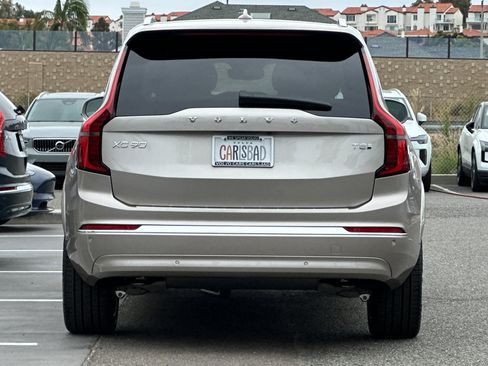 New 2026 Volvo XC90 T8 Plus w/ Protection Package Premier AWD/4WD image 5