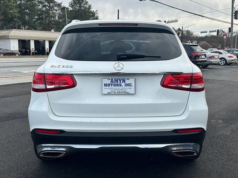 Used 2019 Mercedes-Benz GLC 300 w/ Premium Package image 5