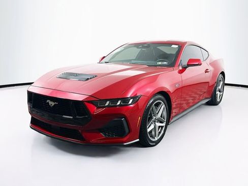 Used 2024 Ford Mustang GT Premium RWD image 3