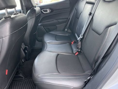 Used 2025 Jeep Compass Trailhawk AWD/4WD image 21