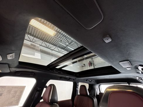 New 2026 INFINITI QX80 Autograph image 22