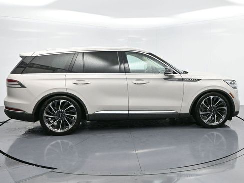 Used 2020 Lincoln Aviator Reserve w/ Equipment Group 202A image 8