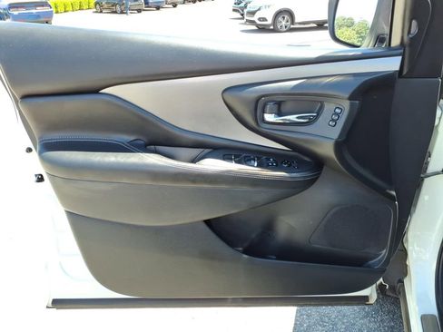 Used 2020 Nissan Murano SL FWD image 9