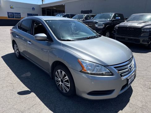 Used 2014 Nissan Sentra SV FWD image 9