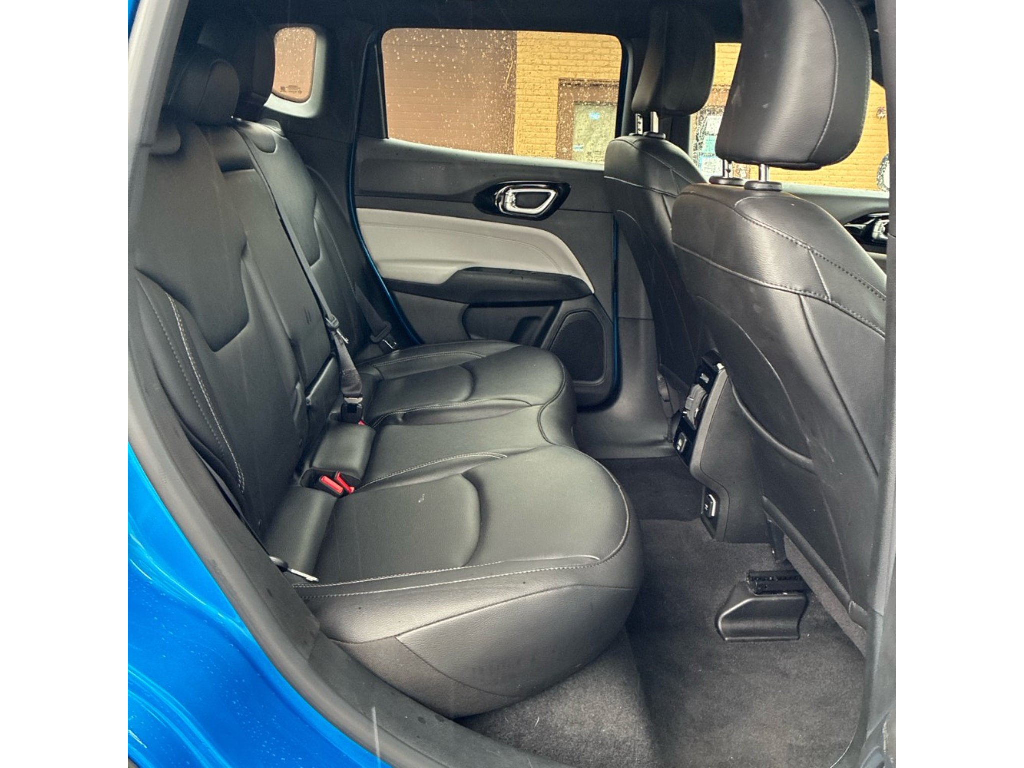 Used 2025 Jeep Compass Limited AWD/4WD image 12