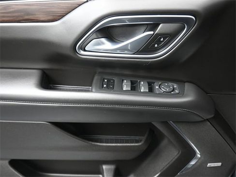 Used 2021 Chevrolet Tahoe LT image 13