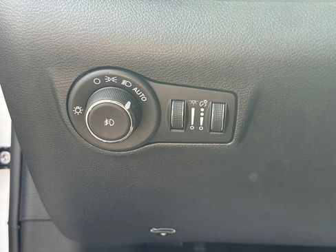 Used 2025 Jeep Compass Limited AWD/4WD image 38