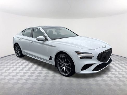 Used 2026 Genesis G70 2.5T Prestige image 3
