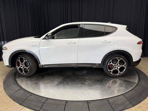 Used 2024 Alfa Romeo Tonale Veloce AWD/4WD image 4