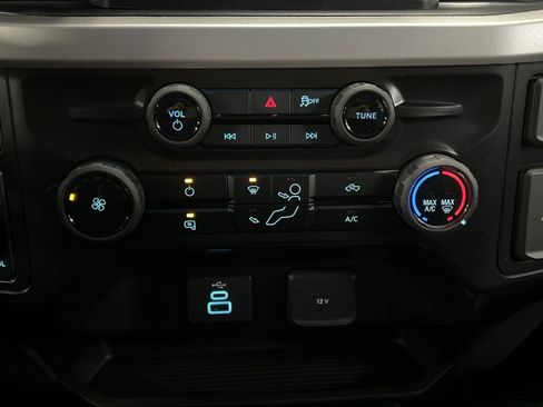 New 2026 Ford F250 XL w/ XL Chrome Package image 20