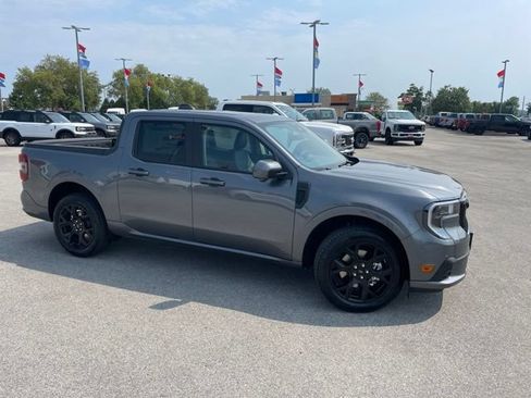 New 2026 Ford Maverick Lobo Premium AWD/4WD image 2
