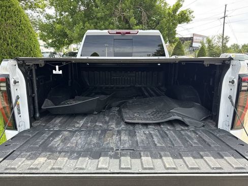 Certified 2025 GMC Sierra 2500 AT4X w/ AT4X AEV Edition AWD/4WD image 28