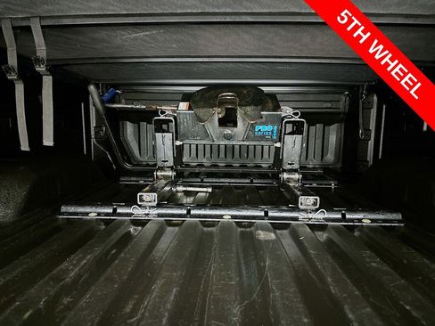Used 2022 Chevrolet Silverado 2500 Custom w/ Custom Value Package AWD/4WD image 33
