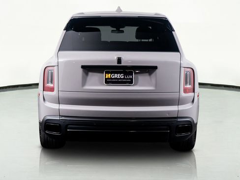 Used 2023 Rolls-Royce Cullinan Base image 11