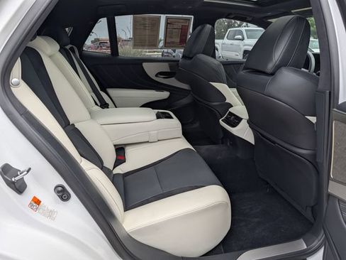 Used 2024 Lexus LS 500 F Sport AWD/4WD image 34