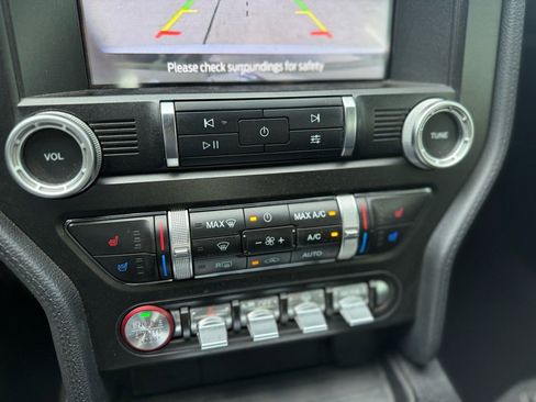 Used 2020 Ford Mustang Premium RWD image 12
