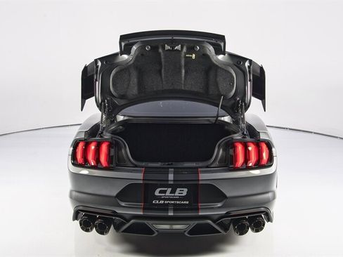Used 2022 Ford Mustang Shelby GT500 w/ Carbon Fiber Track Pack image 38