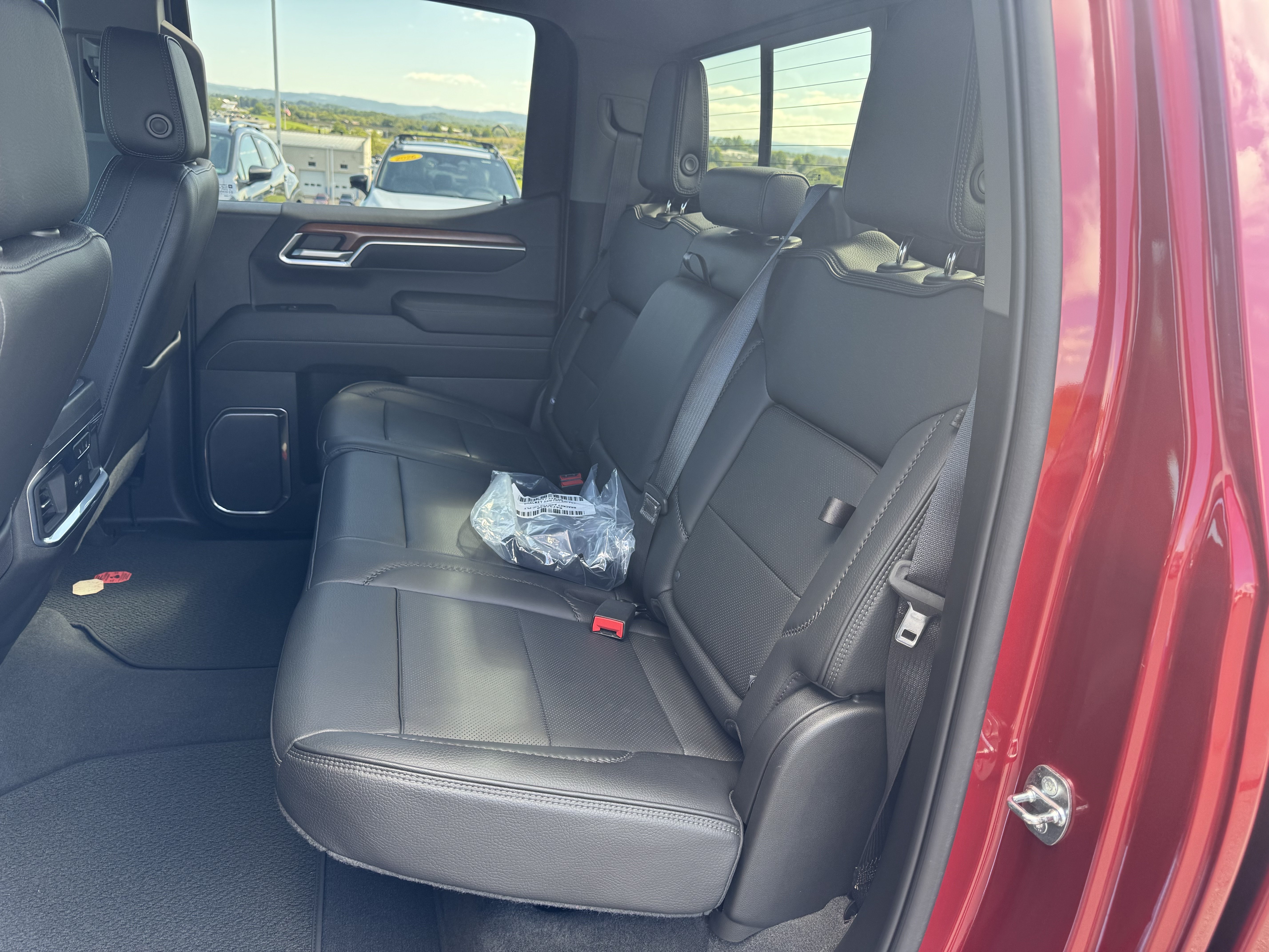 Used 2022 GMC Sierra 1500 Denali AWD/4WD image 13
