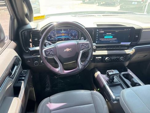 Used 2023 Chevrolet Silverado 1500 LTZ image 12