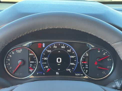 Used 2023 GMC Acadia Denali w/ Denali Technology Package image 21