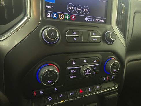 Used 2022 Chevrolet Silverado 1500 RST image 25