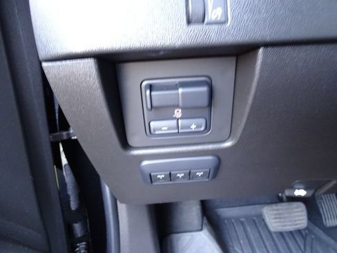 Certified 2024 Chevrolet Colorado ZR2 w/ ZR2 Convenience Package III AWD/4WD image 19