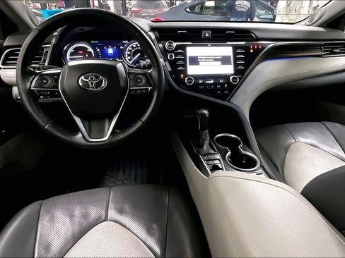 Certified 2020 Toyota Camry XLE w/ Driver Assist Package image 15