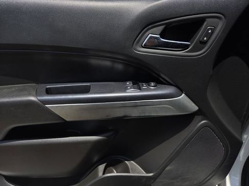 Used 2022 Chevrolet Colorado LT w/ Fleet Safety Package RWD image 15