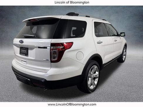 Used 2015 Ford Explorer Limited w/ Equipment Group 302A AWD/4WD image 7