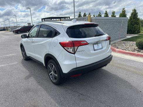 Used 2021 Honda HR-V EX image 3
