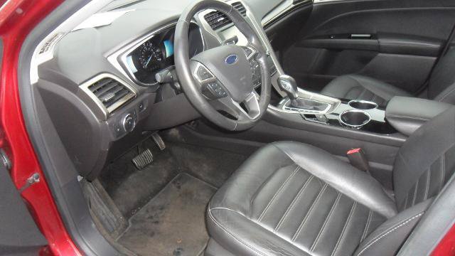 Used 2013 Ford Fusion SE FWD image 16