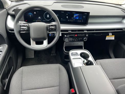 New 2026 Hyundai Ioniq 9 SE image 15