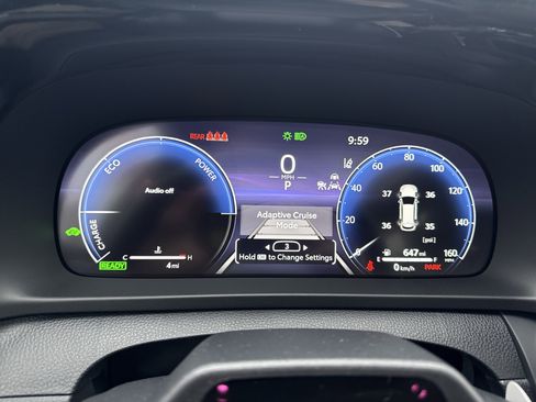 New 2025 Toyota Crown Signia Limited image 18