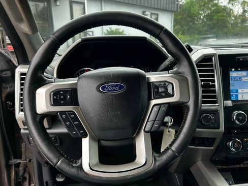 Used 2017 Ford F350 Lariat w/ Chrome Package image 22