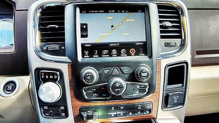 Used 2015 RAM 1500 Laramie w/ Convenience Group AWD/4WD image 19