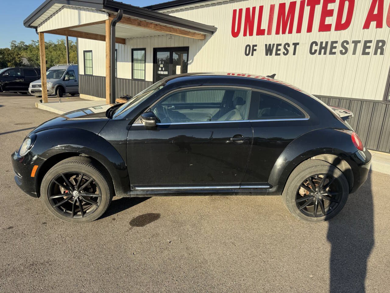 Used 2013 Volkswagen Beetle TDI FWD image 12
