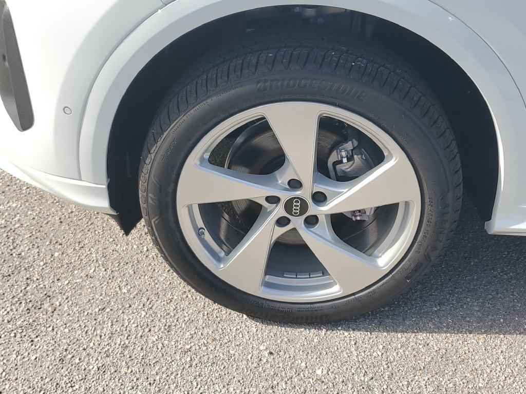 New 2026 Audi Q5 Premium Plus AWD/4WD image 13