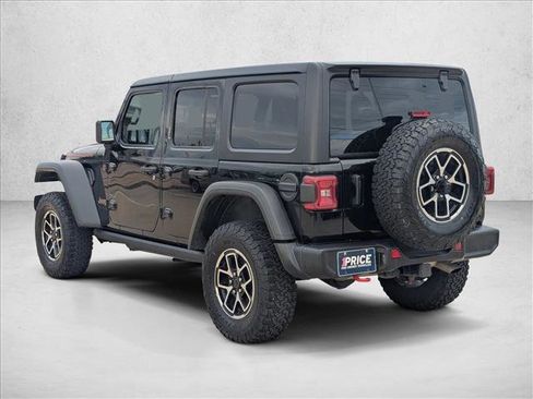 Used 2025 Jeep Wrangler Unlimited Rubicon AWD/4WD image 8