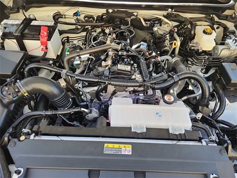 Used 2025 Toyota Tacoma SR5 image 27